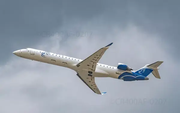 华夏航空的crj900飞机 摄影:cr400af-0207