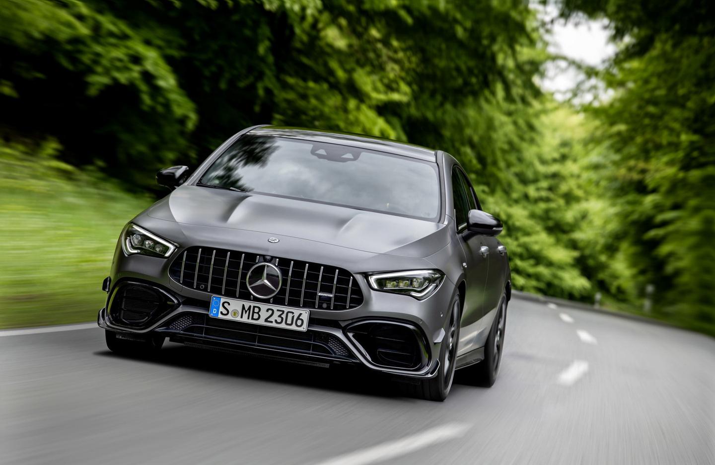 全新amg cla45上市,售价55.98-59.98万