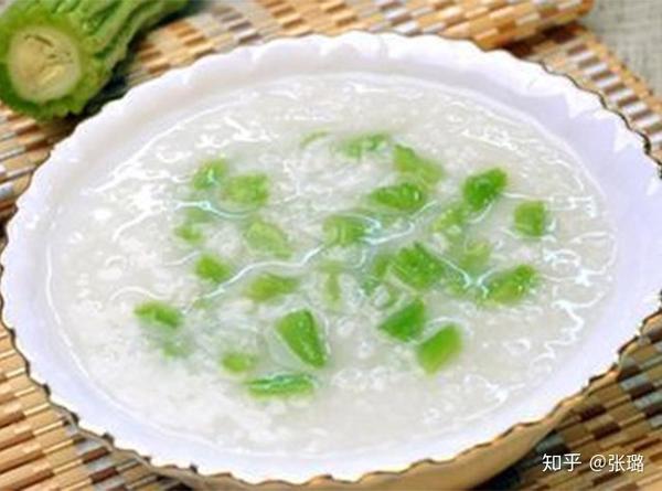 克罗恩病饮食治疗的基本原则是什么?