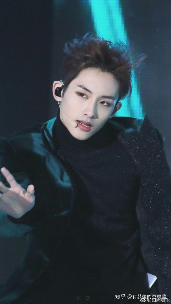 nct董思成(winwin)有哪些惊为天人的照片?