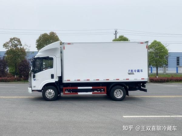 新款庆铃五十铃宽体蓝牌冷藏车上市【王双喜聊冷藏车】