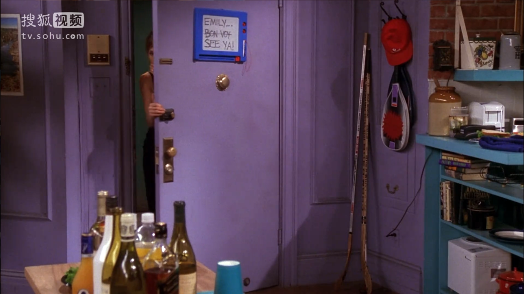 老友记彩蛋joey和phoebe地下情门后小白板专题丑裸男露过面