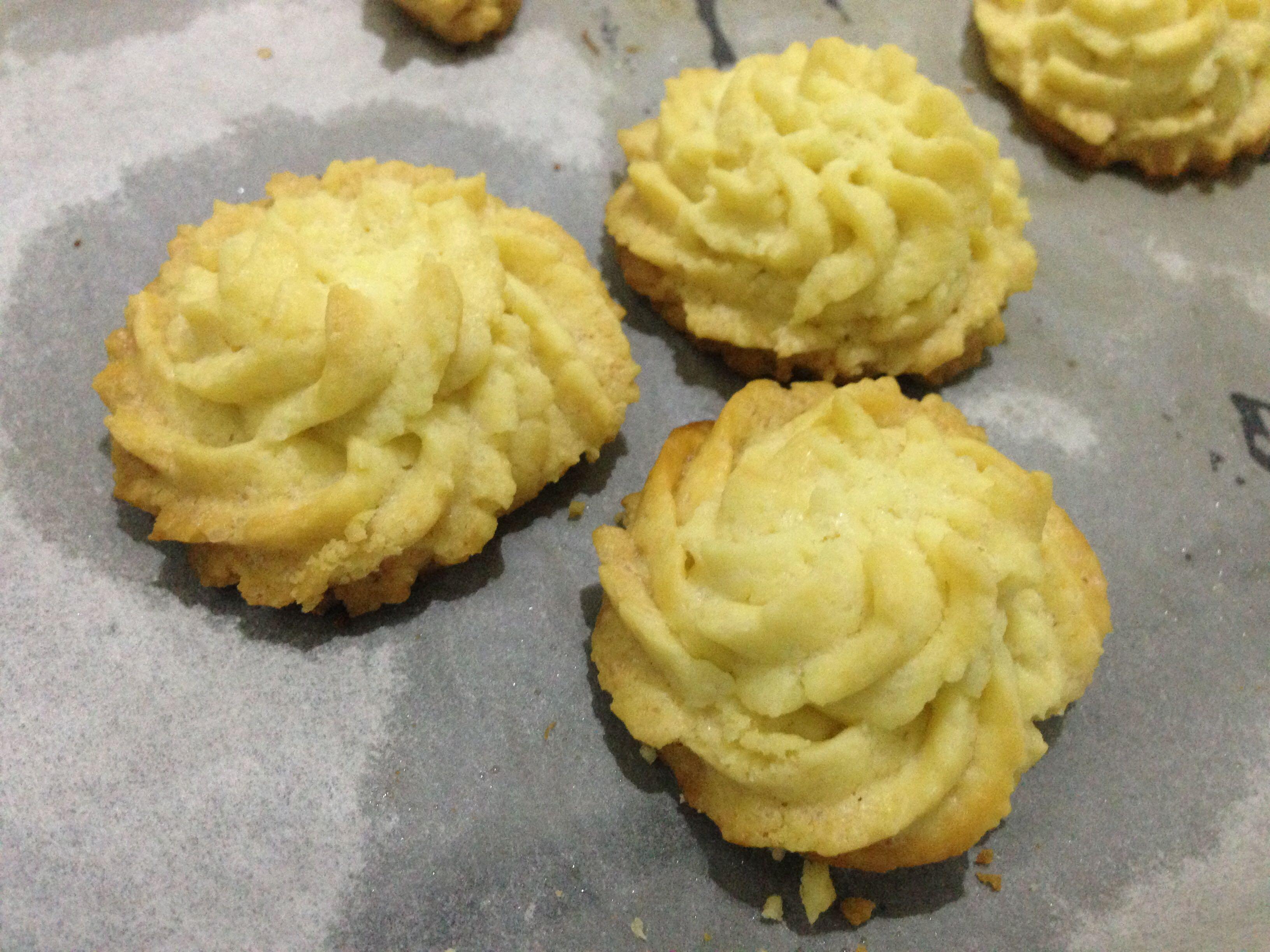 动手能力差的人,可以学做西点,蛋糕这类的吗?