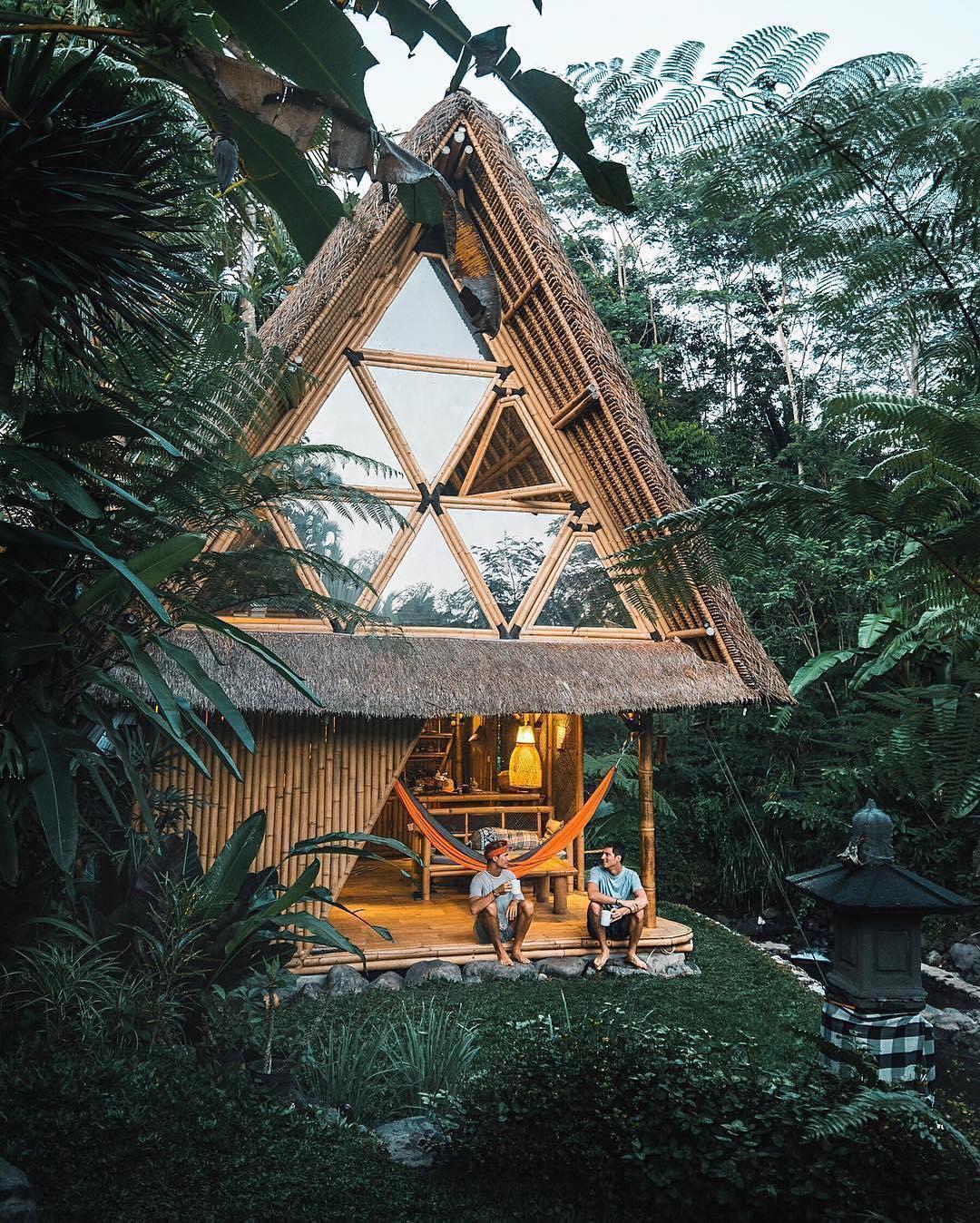 充满香艳异国情调的东南亚民宿十一长假来一张说滚就滚的床单