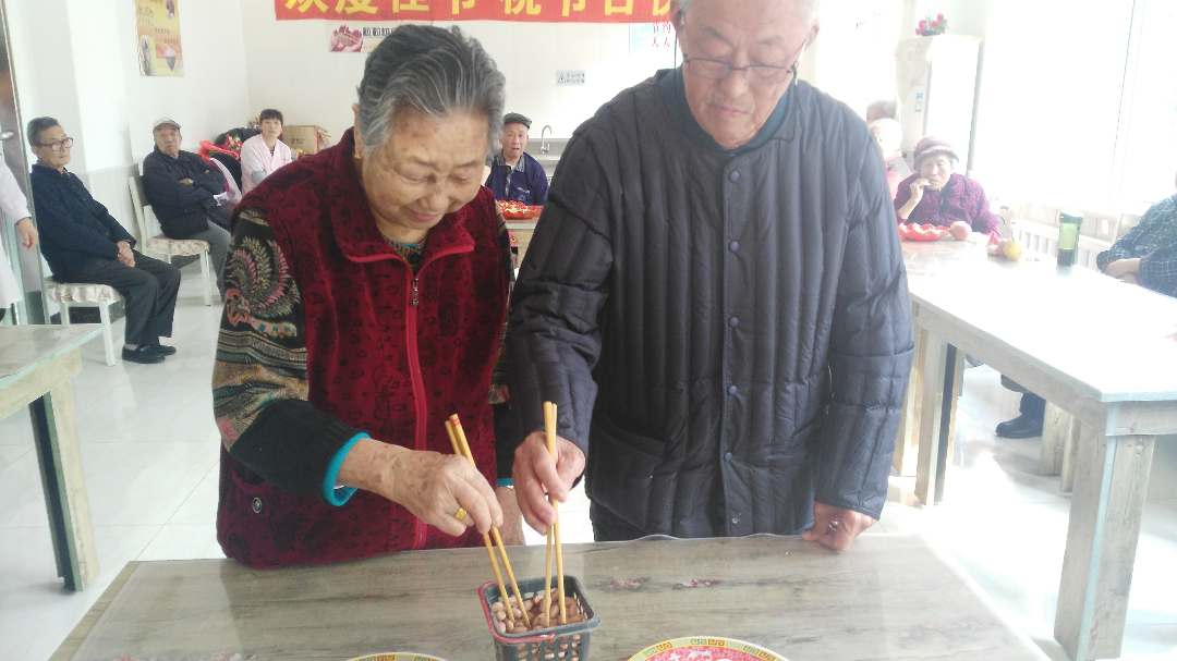 适合老年人的互动小游戏?