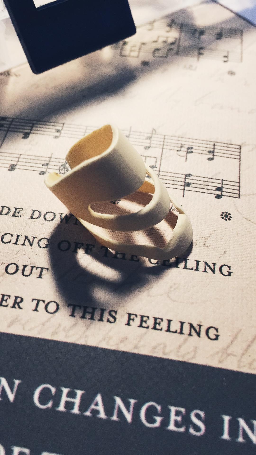 指弹时有必要戴指套么? - 吉他