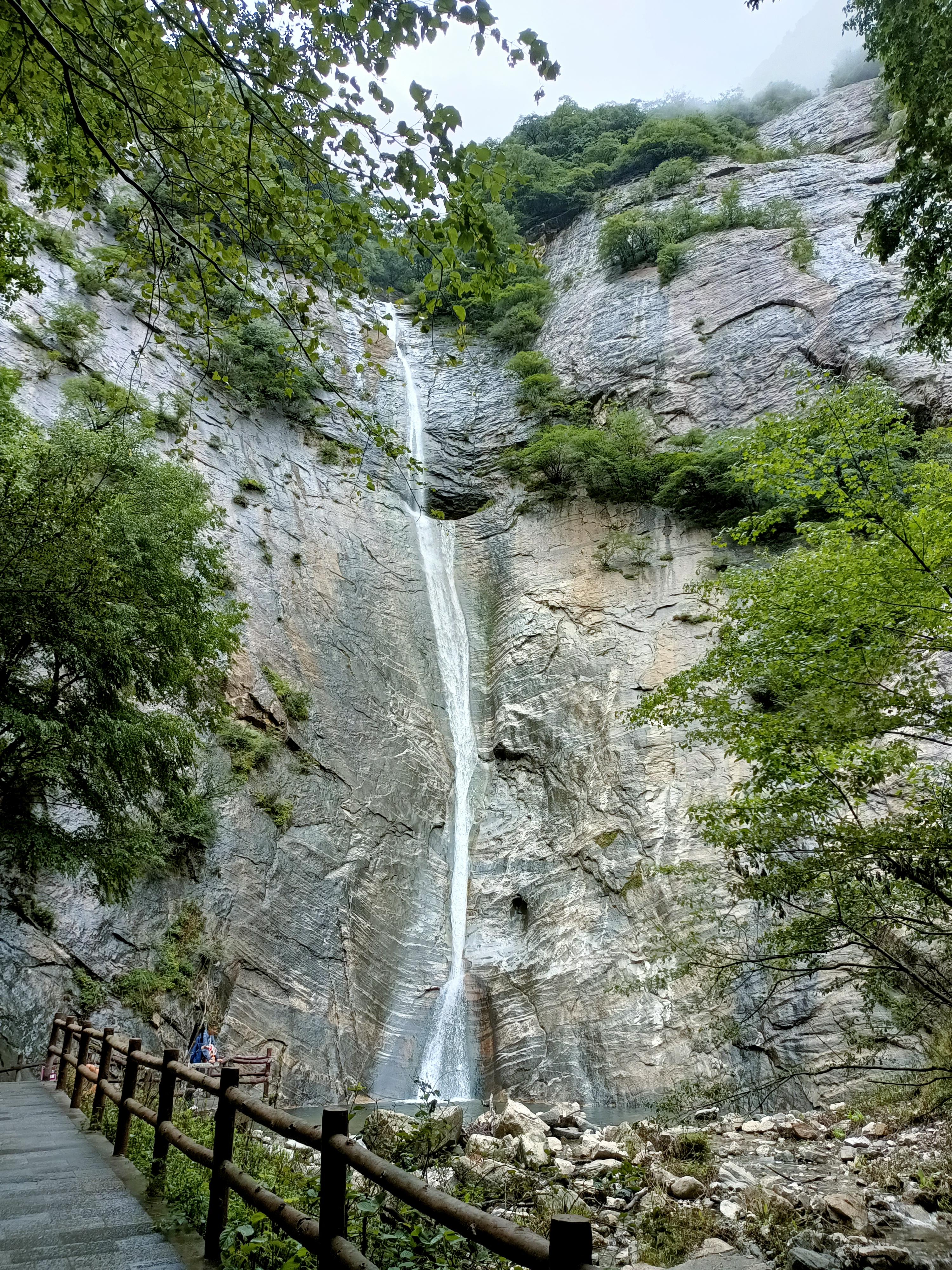 游太平山南北朝孔稚珪图片