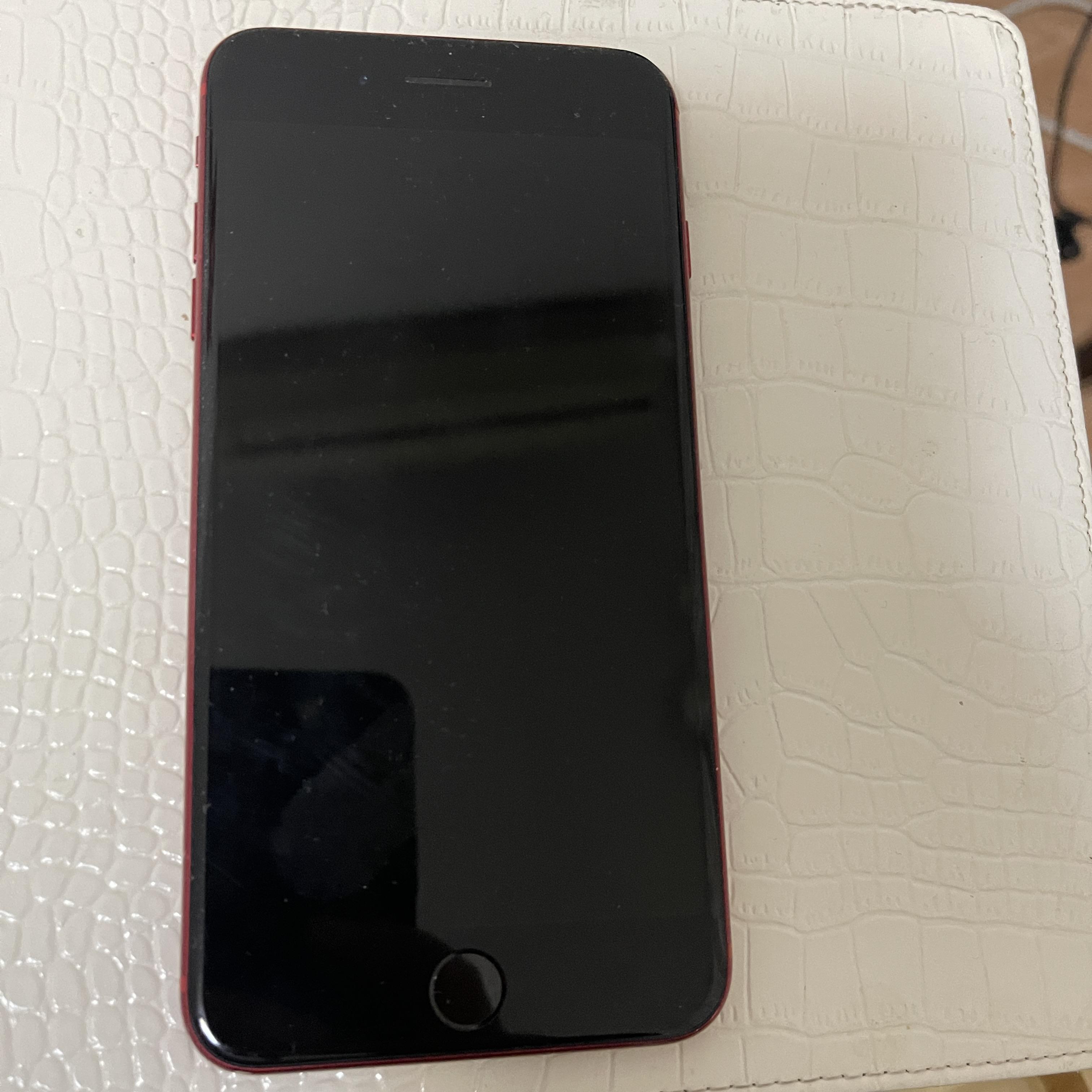 忠心耿耿的伙伴iphone8plus正在用iphone12