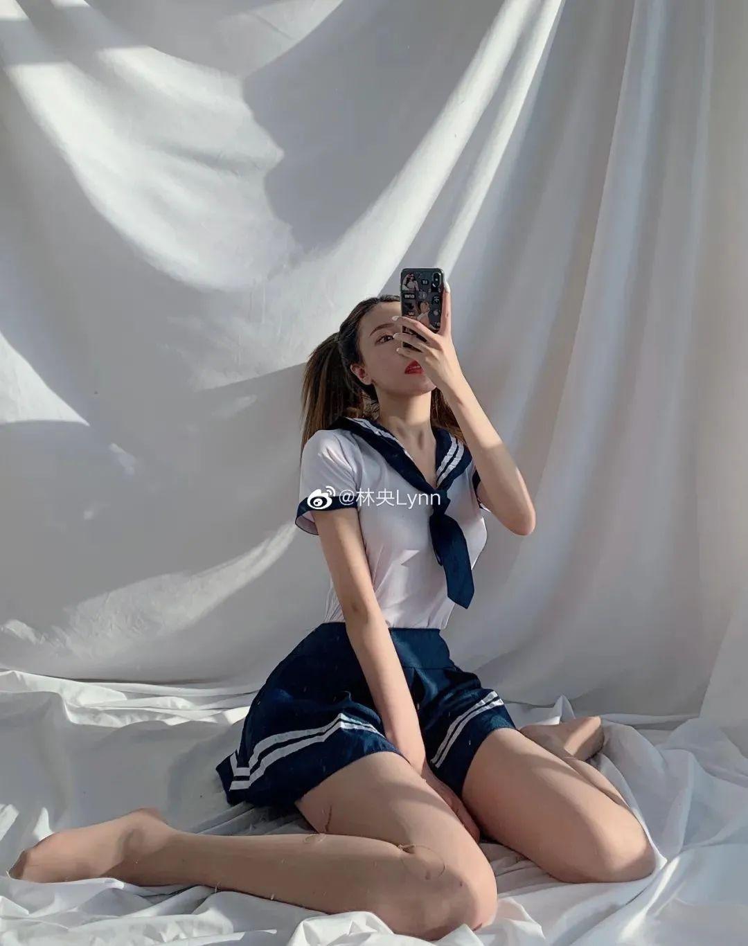 网红库 的想法: 全网第一美腿,尤物身材谁顶得住?