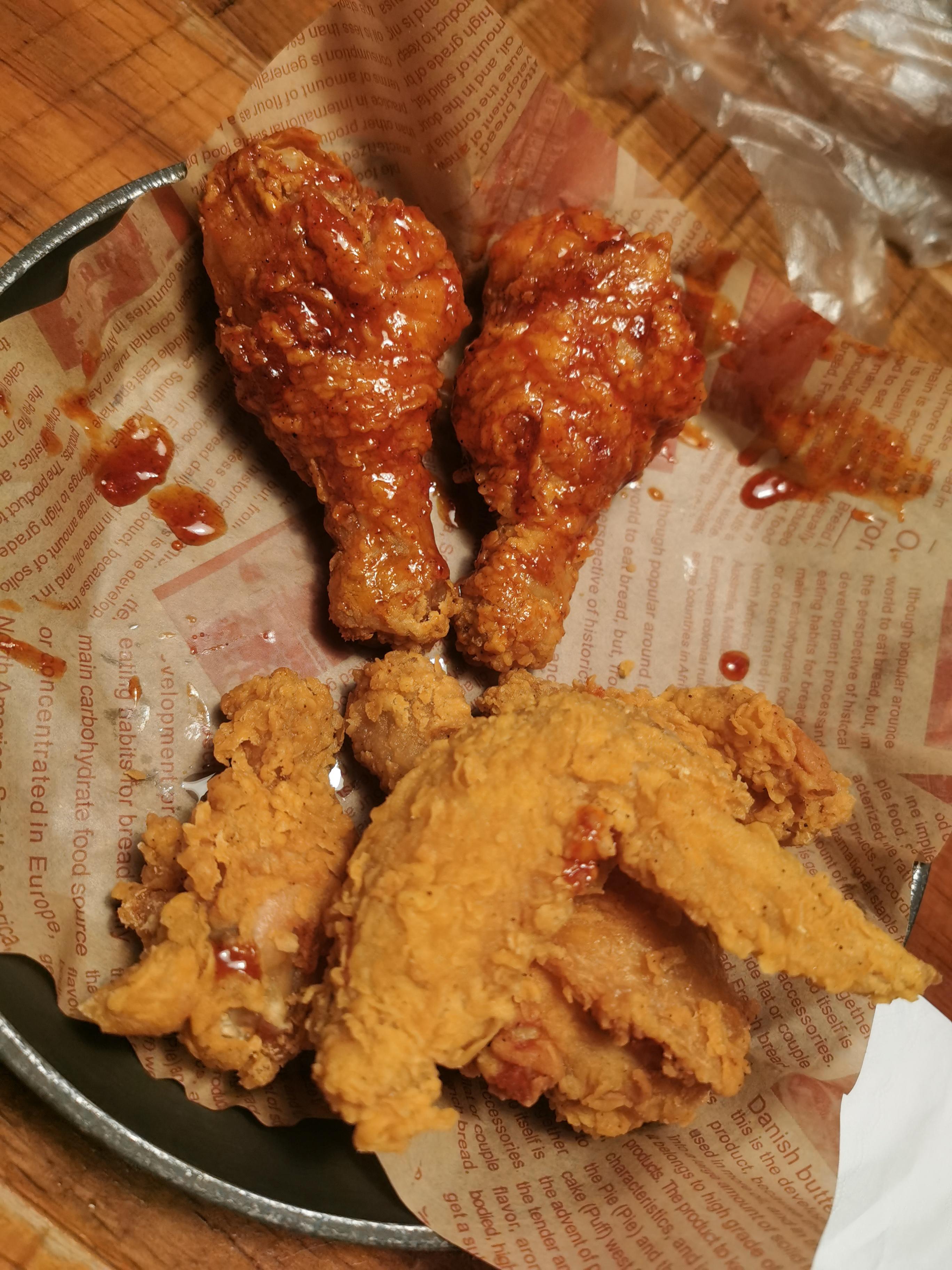 一家网红炸鸡! | 网络宣传过剩了!