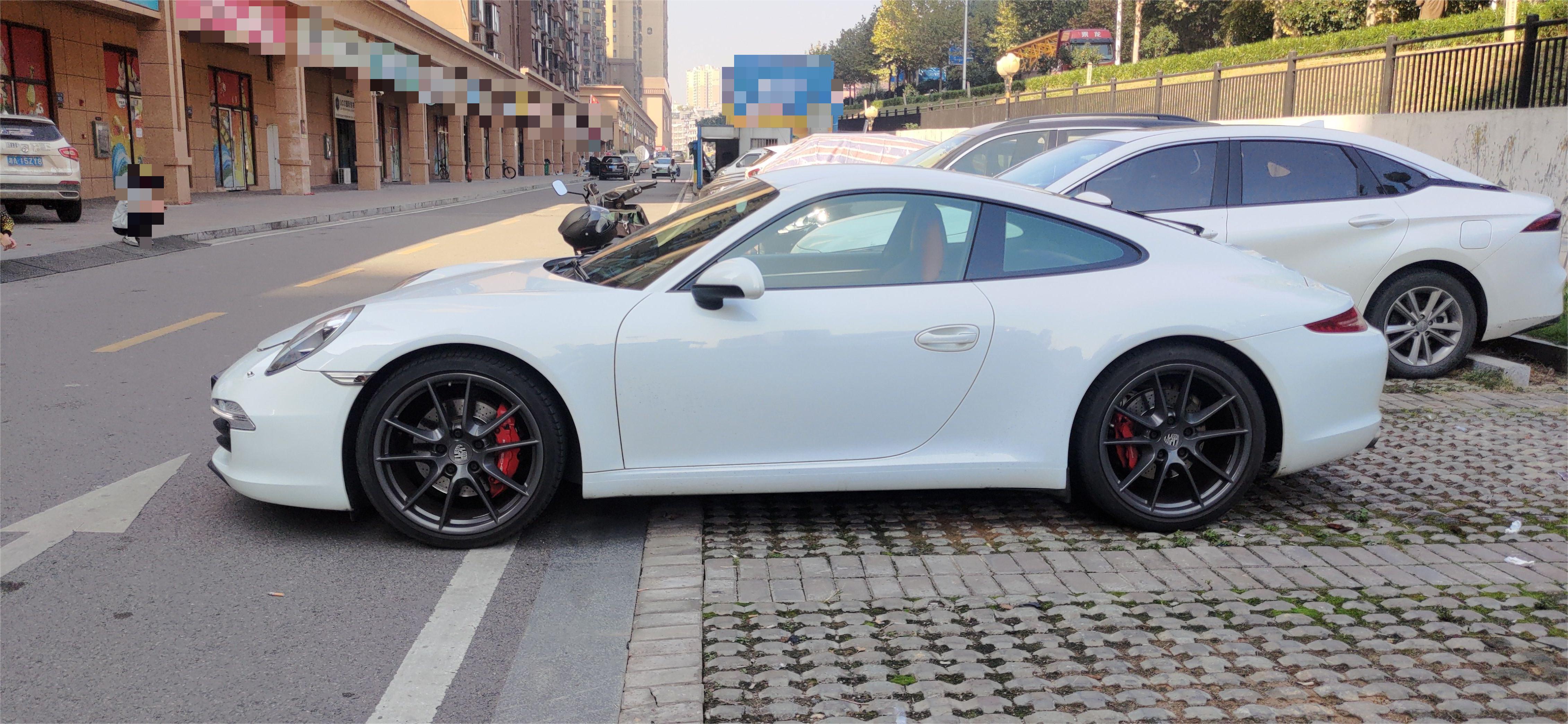 检车家 的想法: ~普通人最容易拥有的超级跑车,保时捷911卖得好是因为