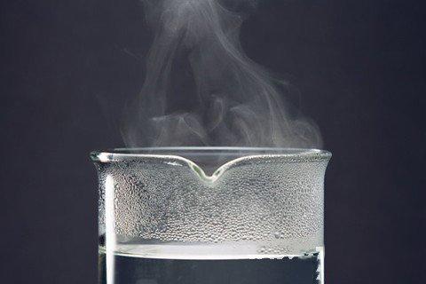 水蒸发变成水蒸气图片