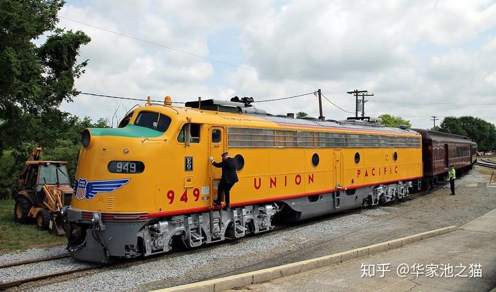 美铁emd系列狗头机车!