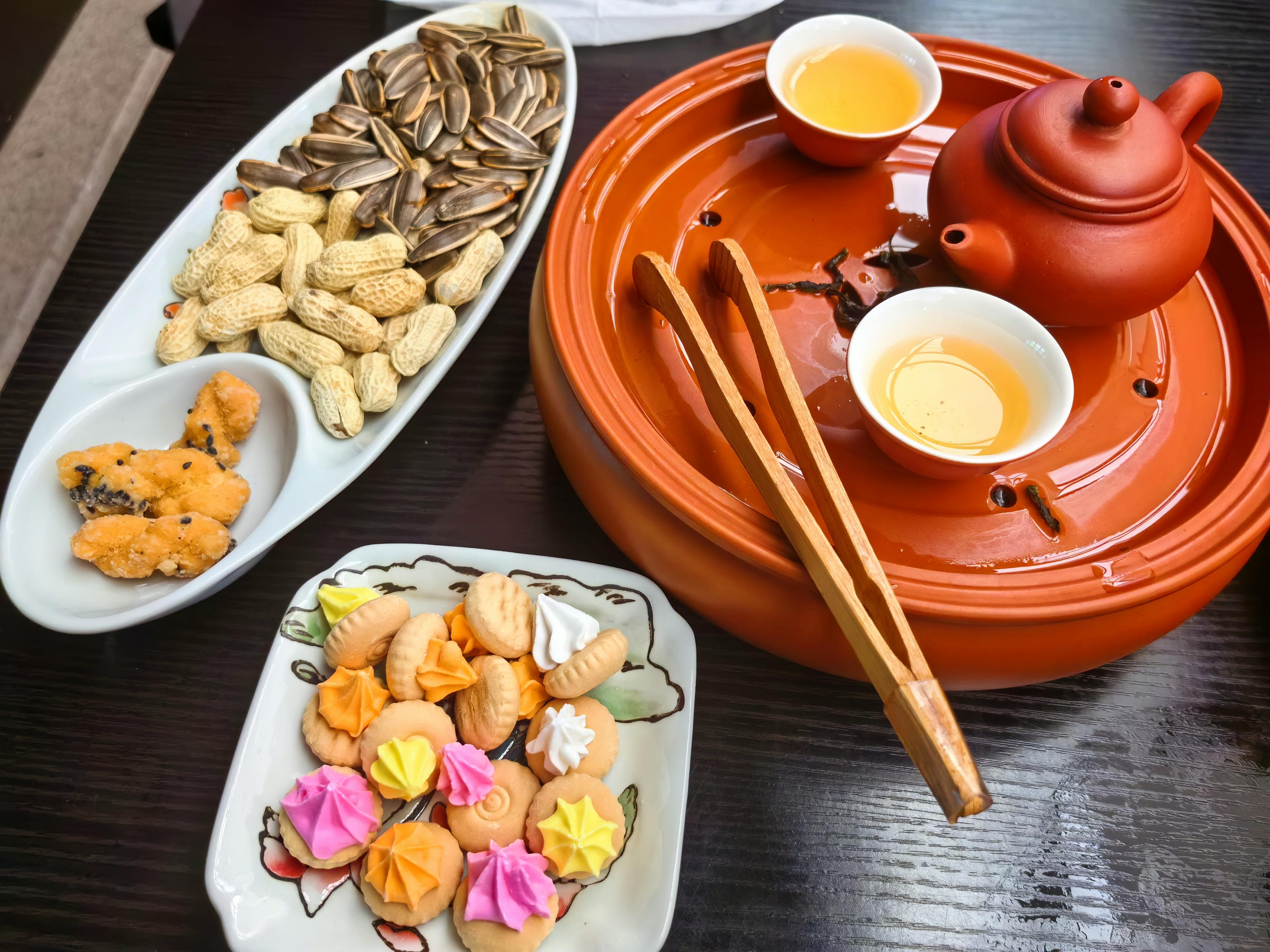 紫薇jj 的想法: 春 | 一碗清茶几许禅,既无悲事亦无欢.