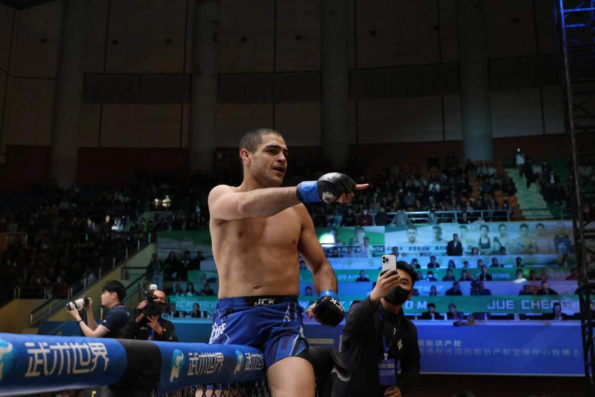 潘启富 的想法: 随着jck战觉城国际影响力以及粉丝的