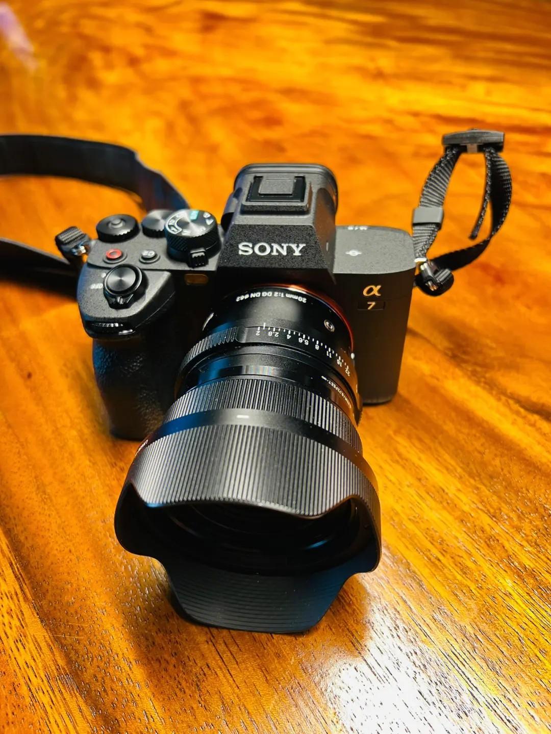 爱知乎爱生活 的想法: 我带着索尼 a7m4 相机来到了海边~ | 📷晒晒