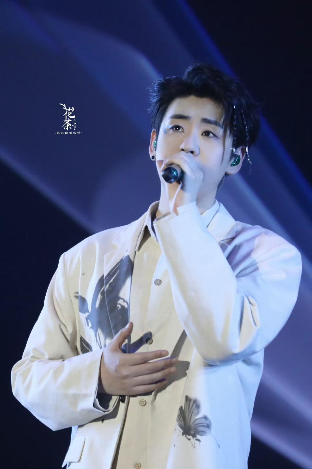 开心果 的想法: 张云雷天津演唱会 | 温柔的,炸裂的都不是你皆是你!