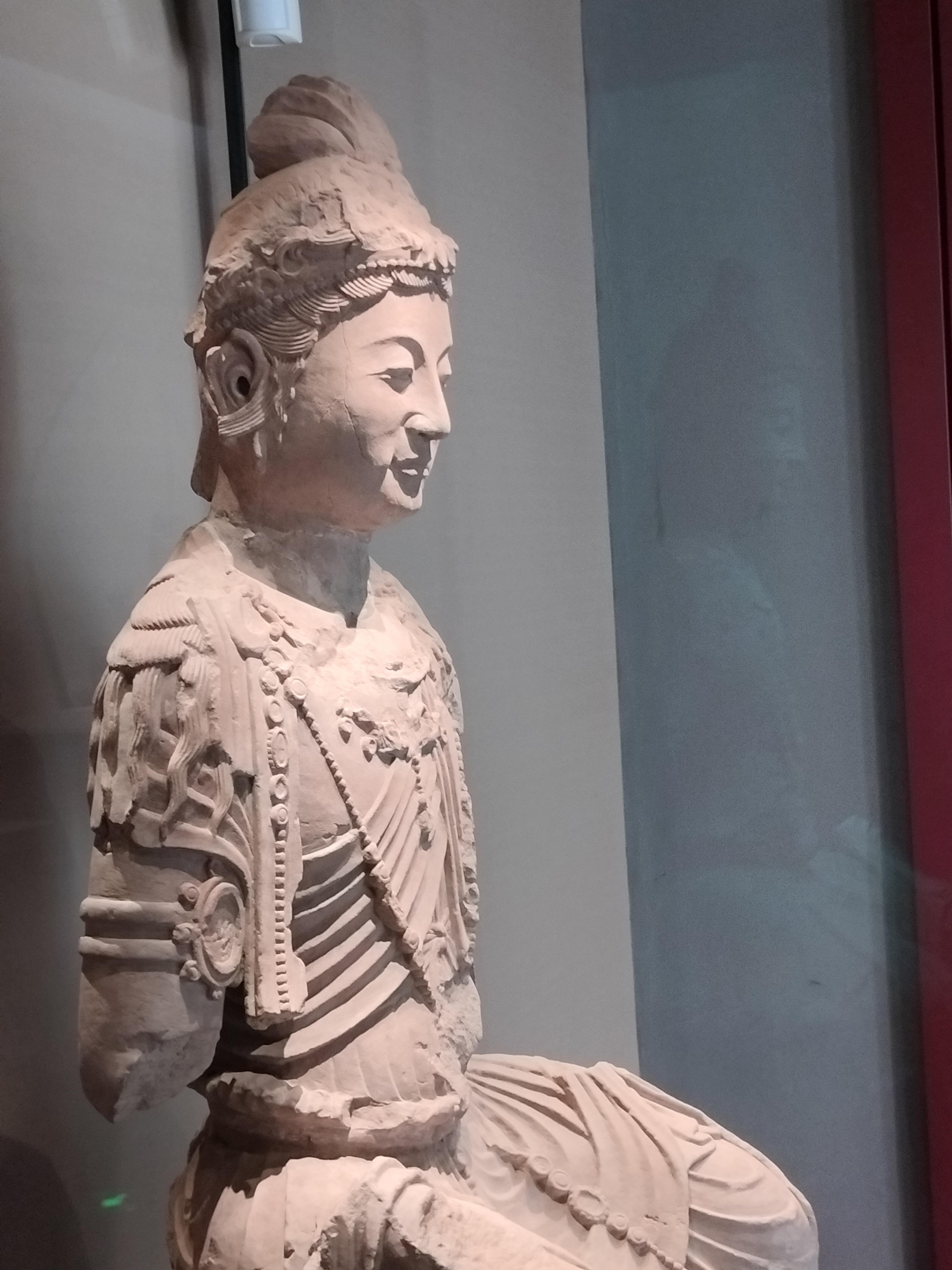 这个菩萨的像据说是唐代的