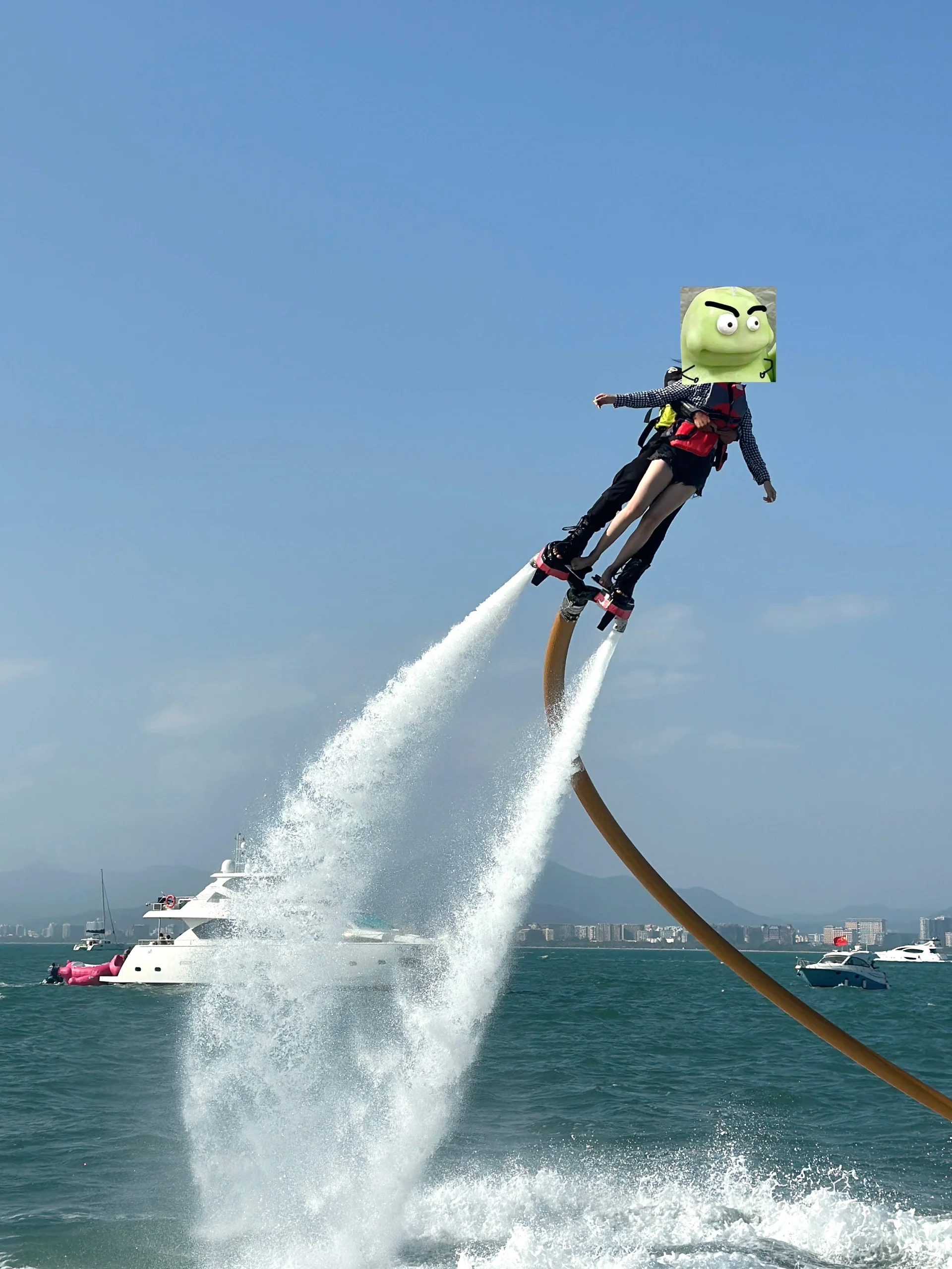 在三亚的出海日记中我体验了许多令人兴奋的水上娱乐