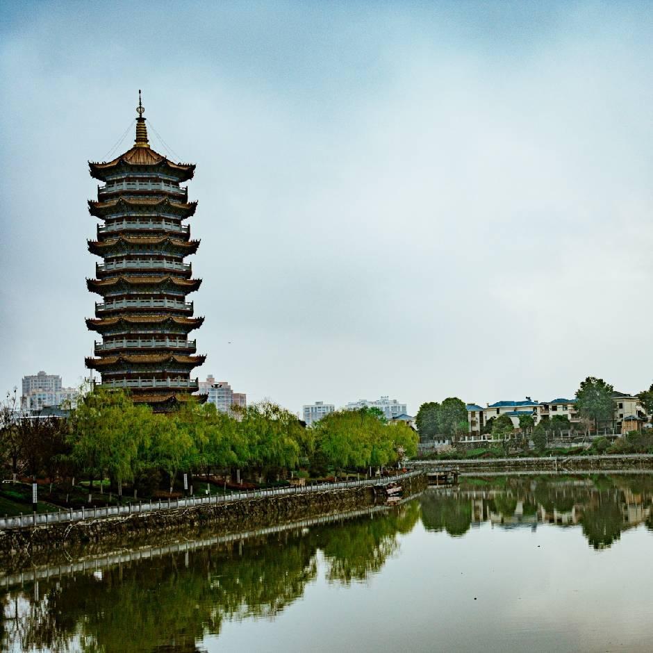 家乡文化和旅游展示通城美好城市的窗口被誉为通城文化雁塔东佳书院