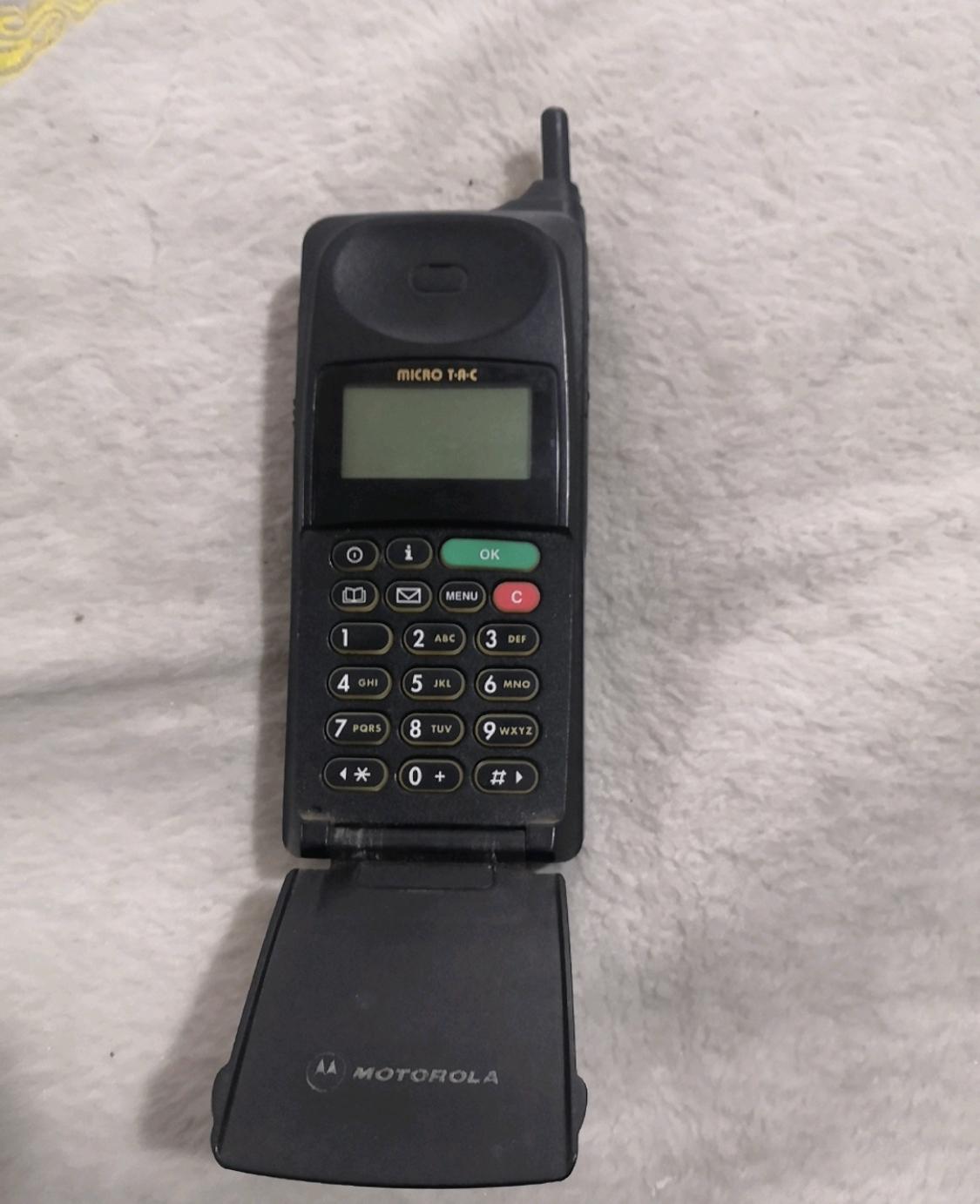 import 潘多拉 的想法: 摩托罗拉8200 三星a188 8250