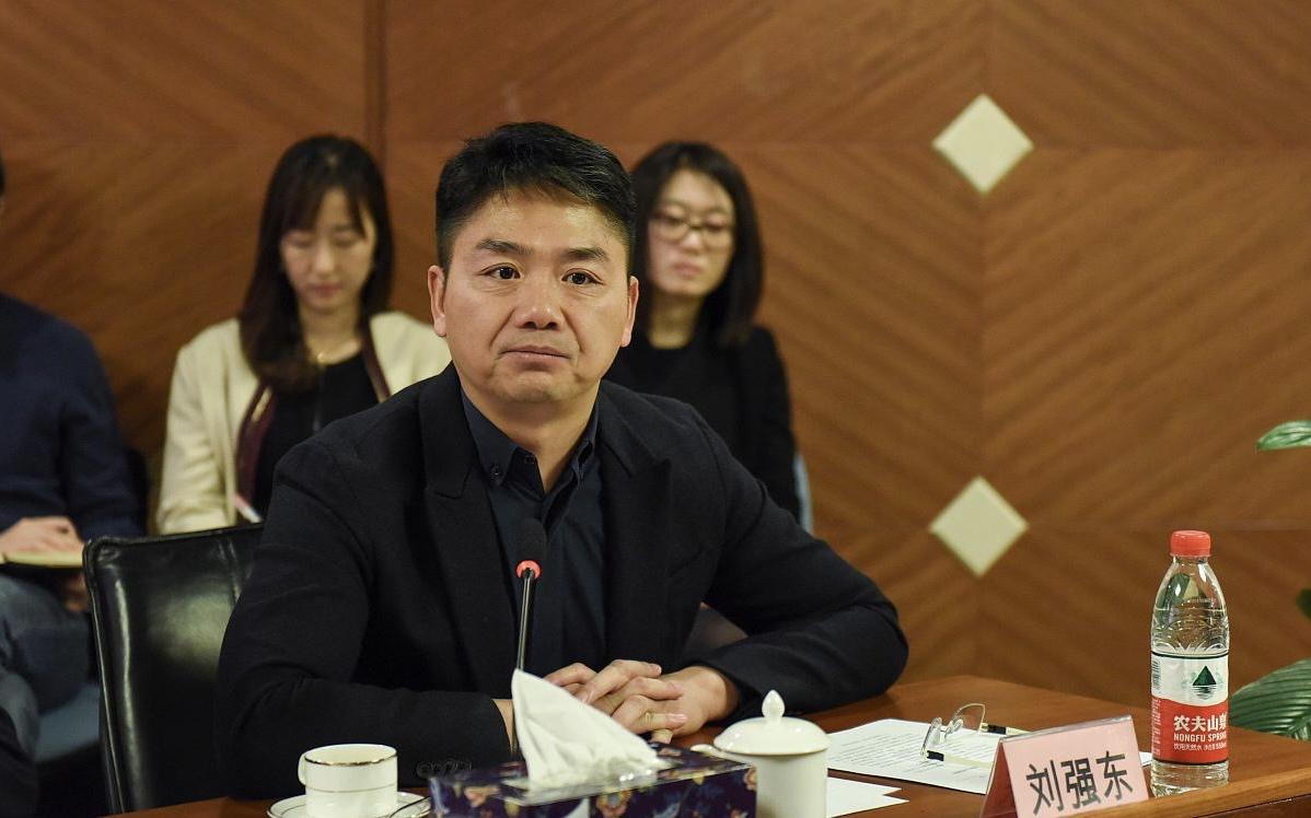 楼台烟雨中 的想法: 刘强东的努力终于回报了!