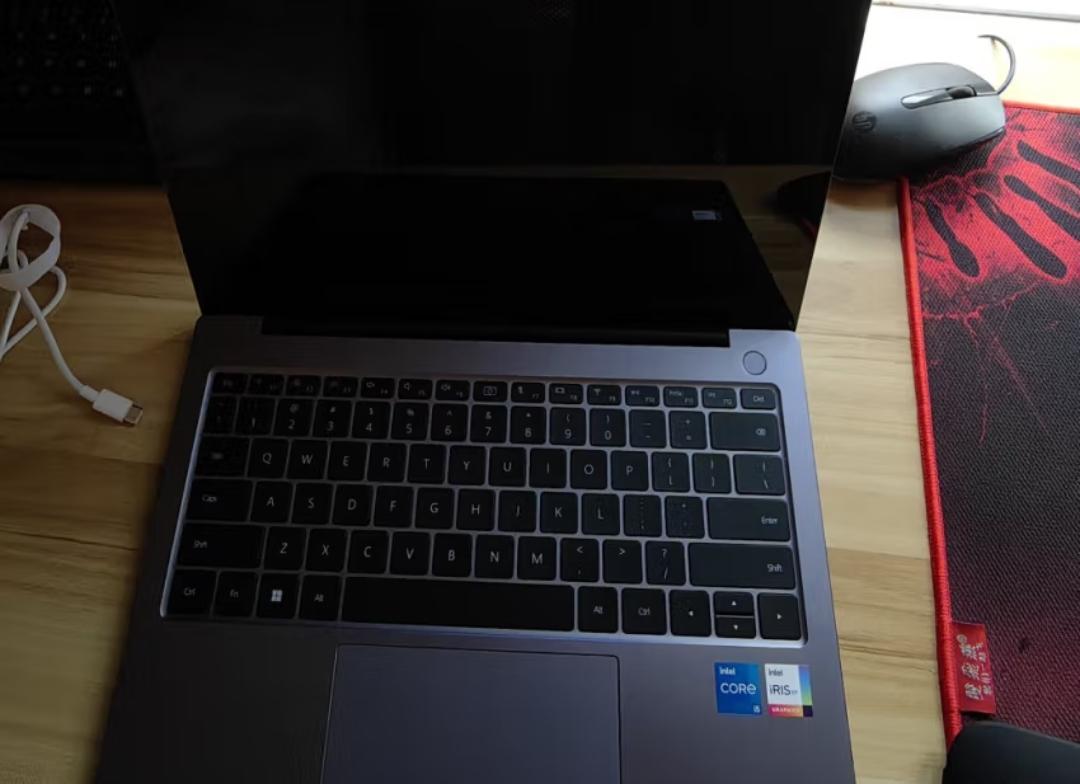 零点 的想法: 华为mate book14 | 华为matebook14这个摄像头设计真的