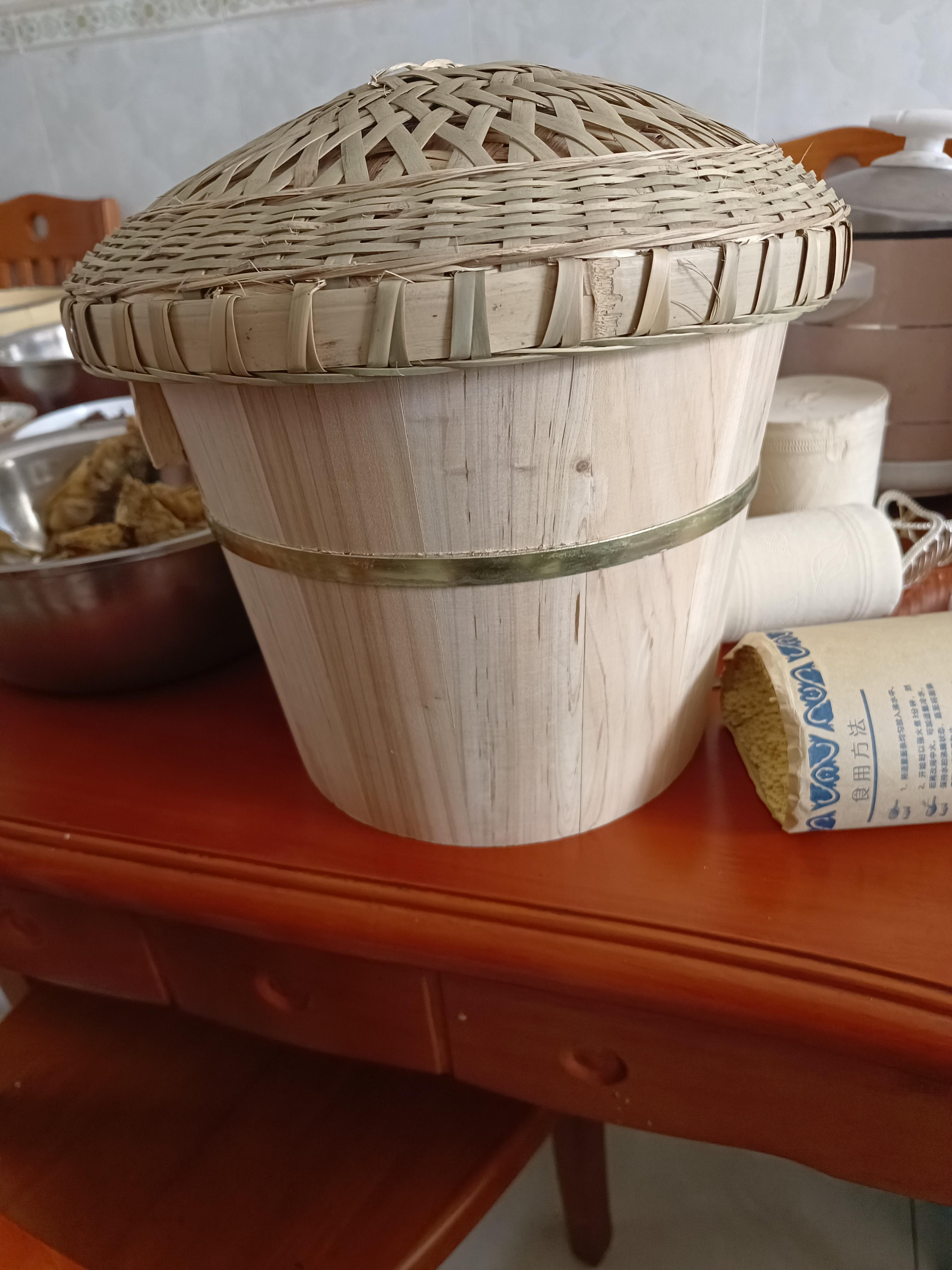 小艾 的想法: 蒸饭木桶 | 以前在老家最喜欢吃这种木桶蒸出来的米饭了