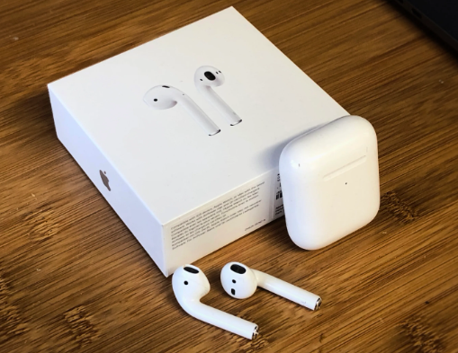 晚星呀 的想法: 4月2日消息,苹果正计划推出一款价格更低的airpods耳