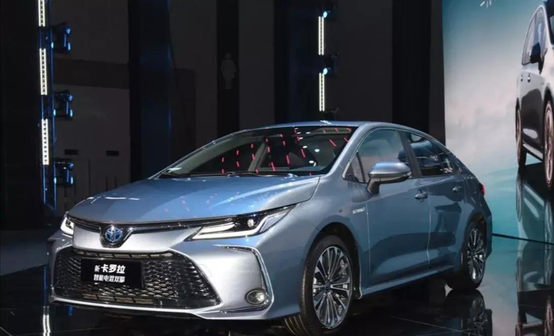 花了十几万买了一辆丰田卡罗拉被坑惨了我发现一个很奇怪的现象不知道