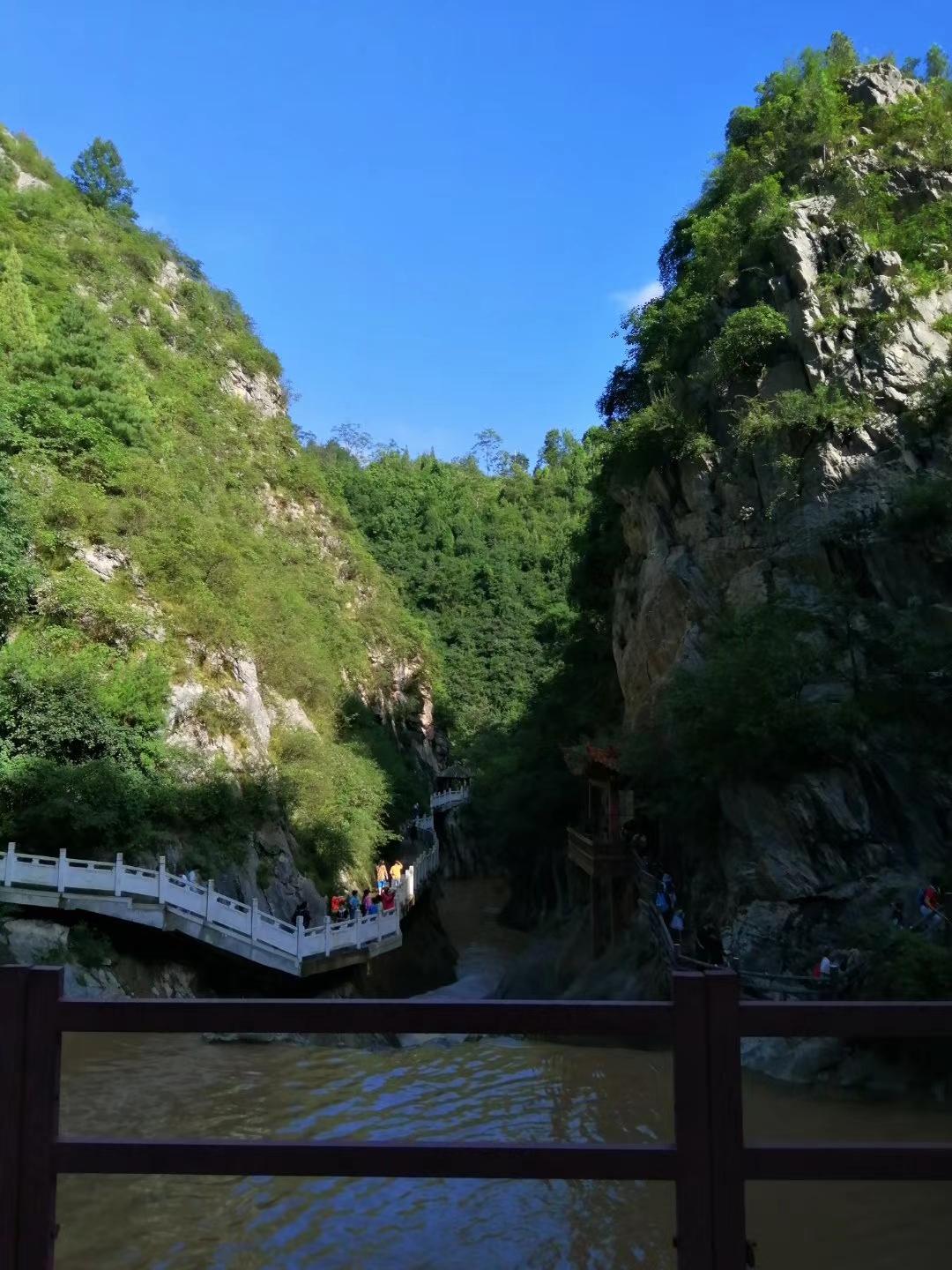 西狭颂风景区高清图片图片