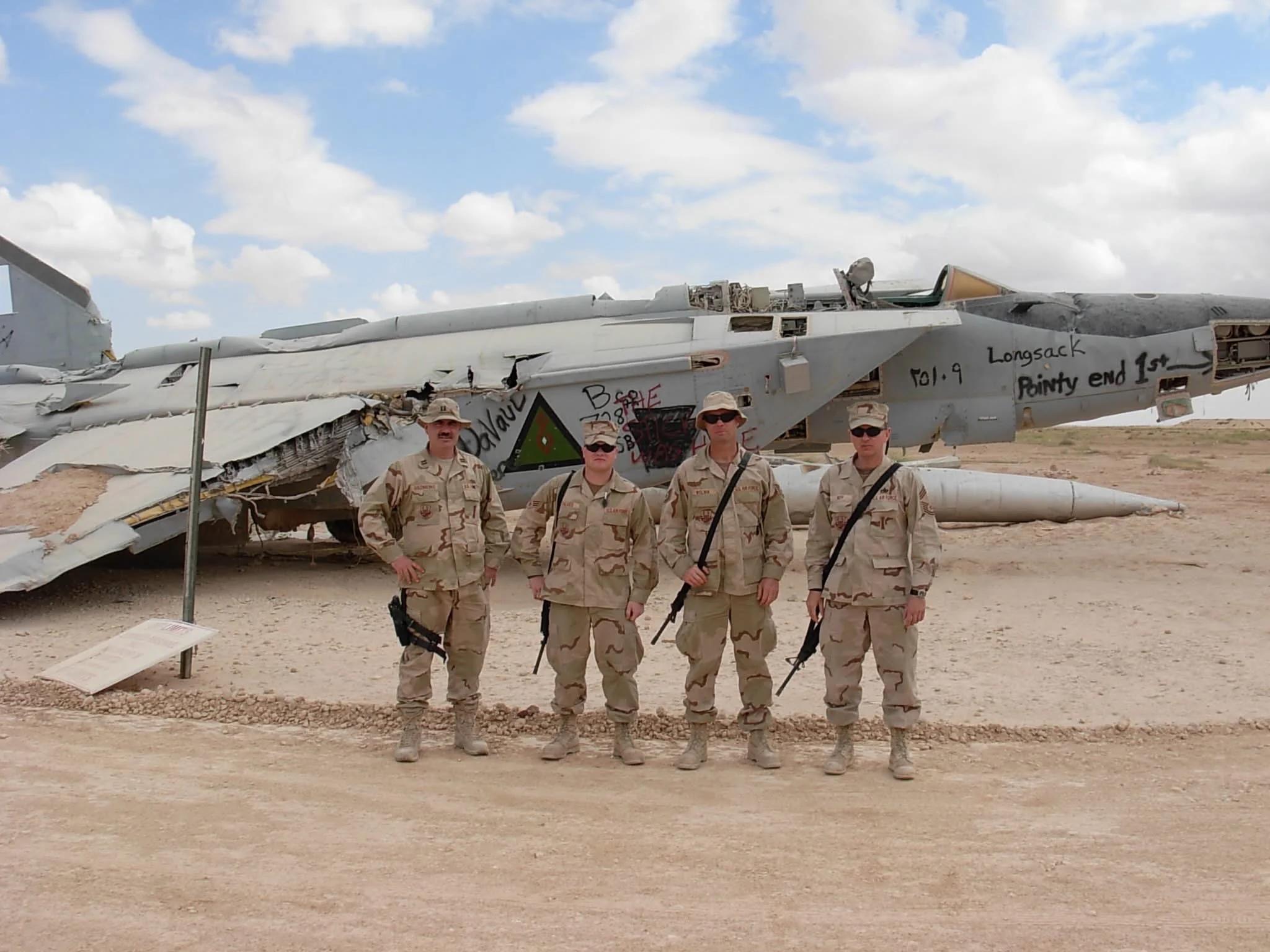 m1a2艾布拉姆斯碾压米格-25战斗机