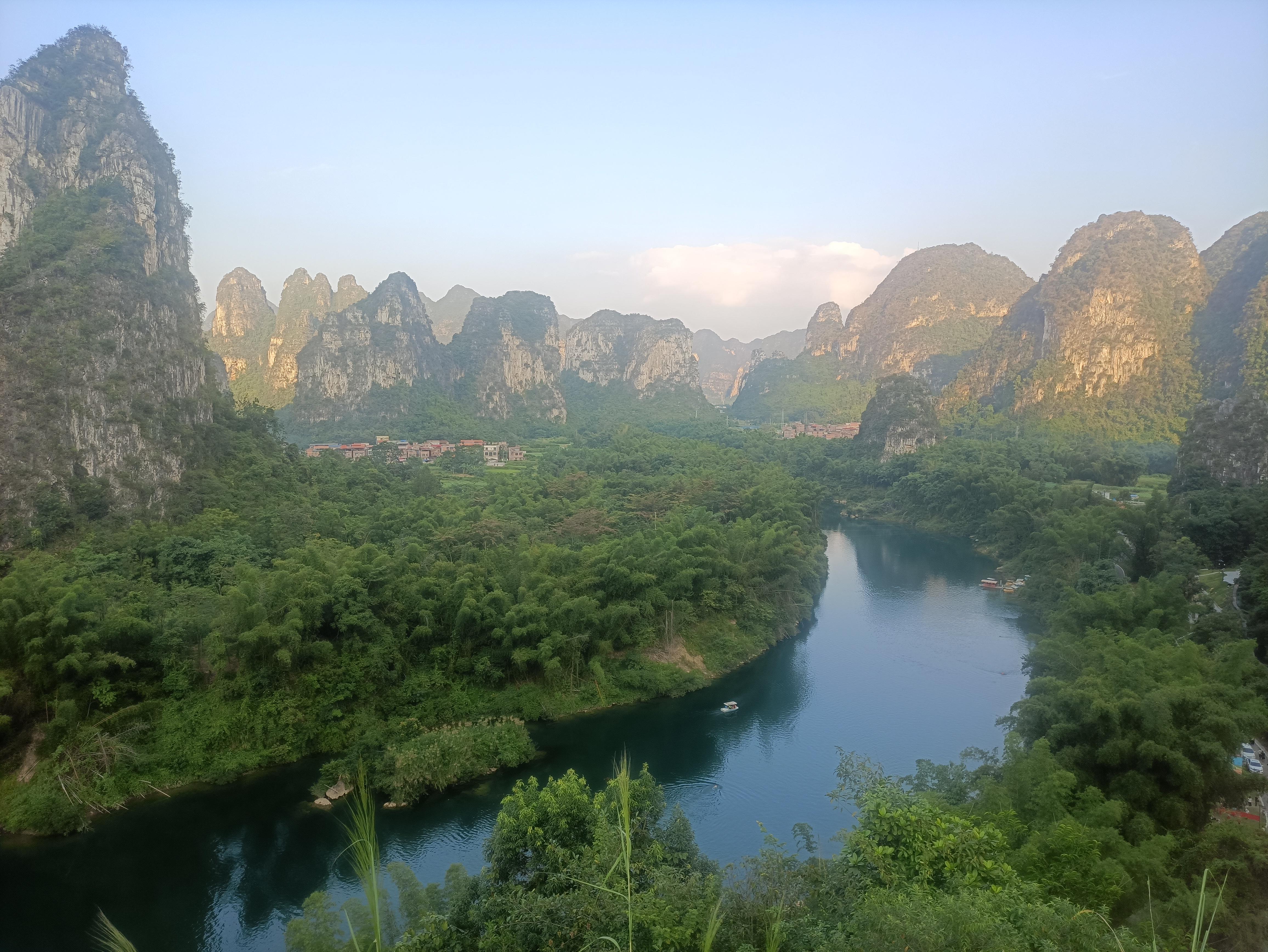 海阔天空 的想法: 龙江第一湾 | 龙江第一湾,地址位于河池市金城江区,