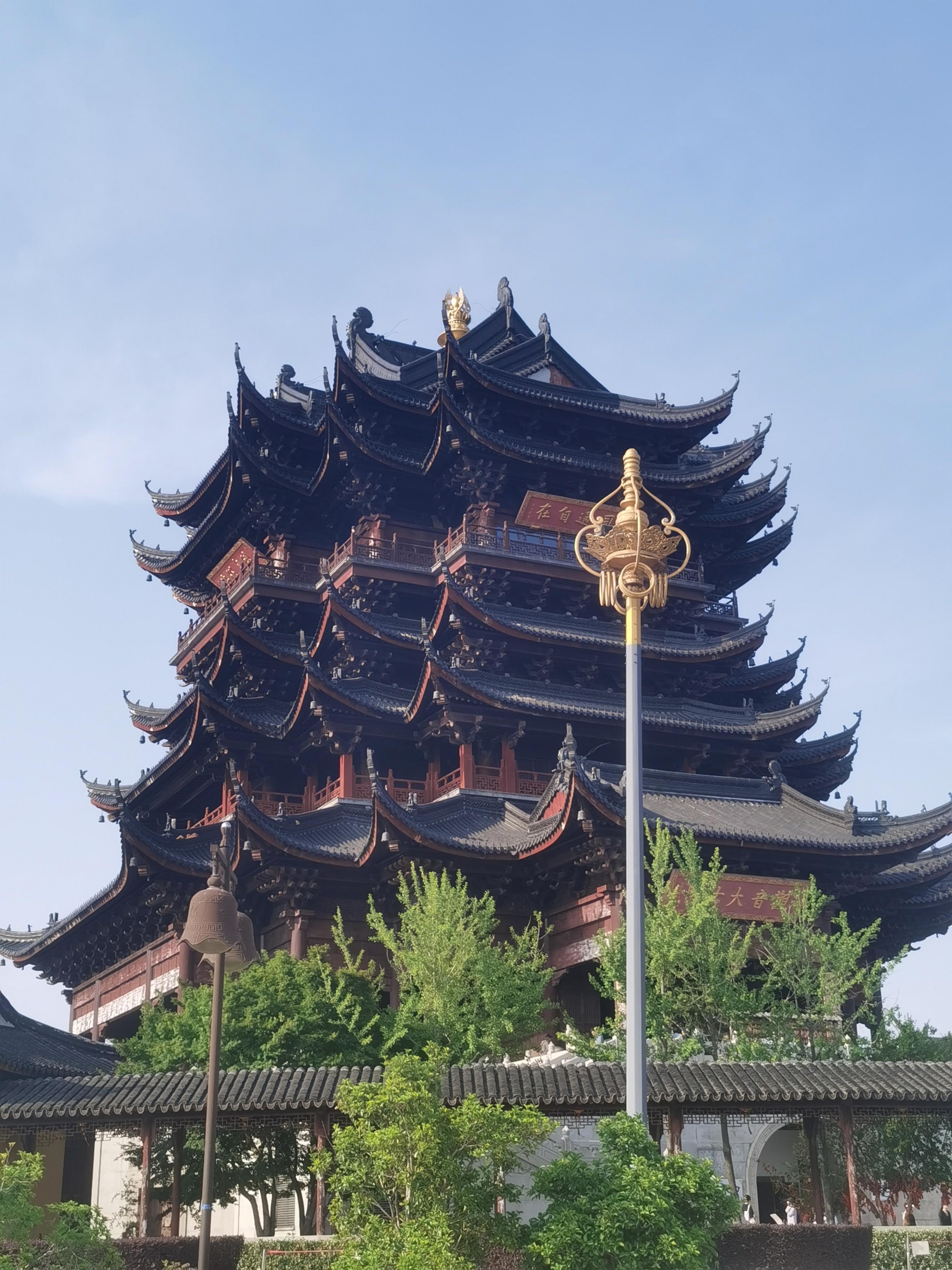 大家猜一下这是哪个地方哦时暇陟云构晨霁澄景光始