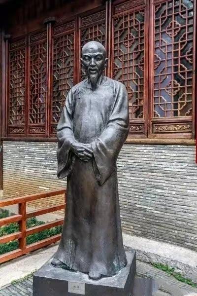 是清代著名的散文家,桐城派创始人,与方苞,刘大櫆并称