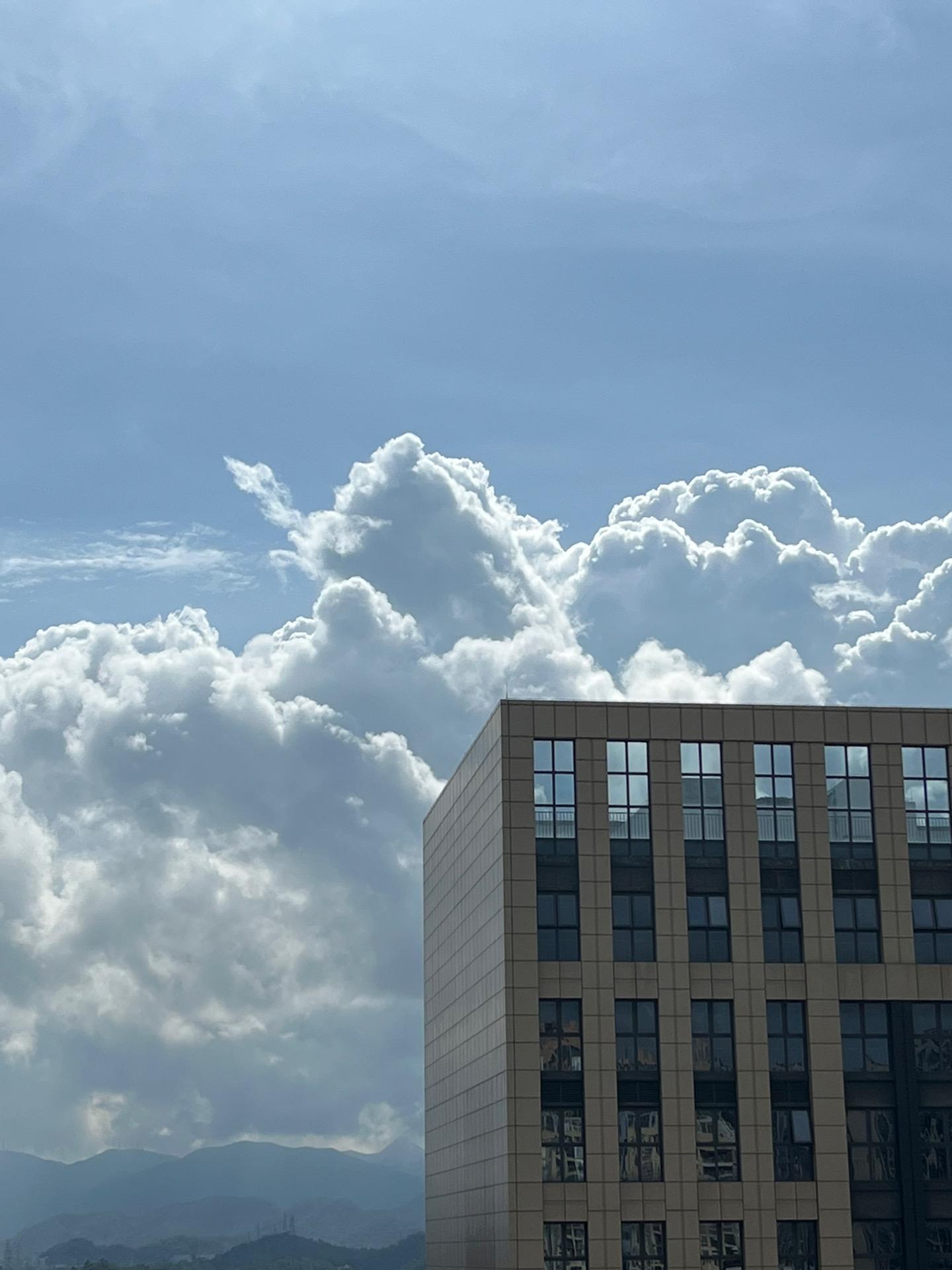 亲子育儿时光 的想法: 堡状层积云 | 7815 分