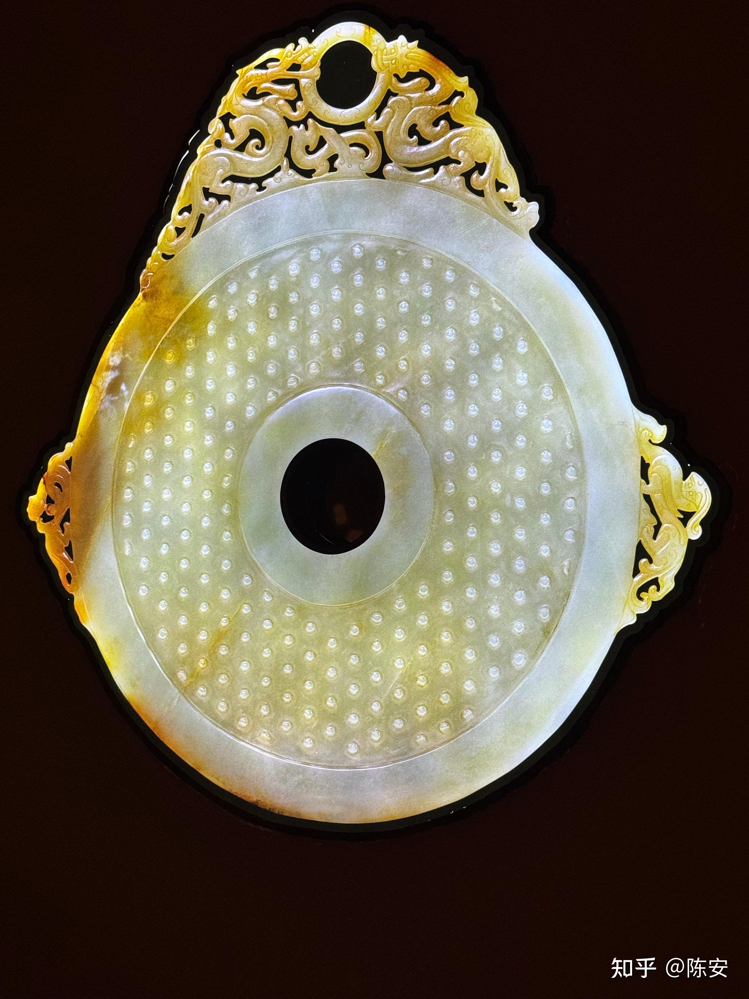 定州博物馆镇馆之宝3东汉龙螭衔环乳钉纹青玉璧国家一级文物通高305