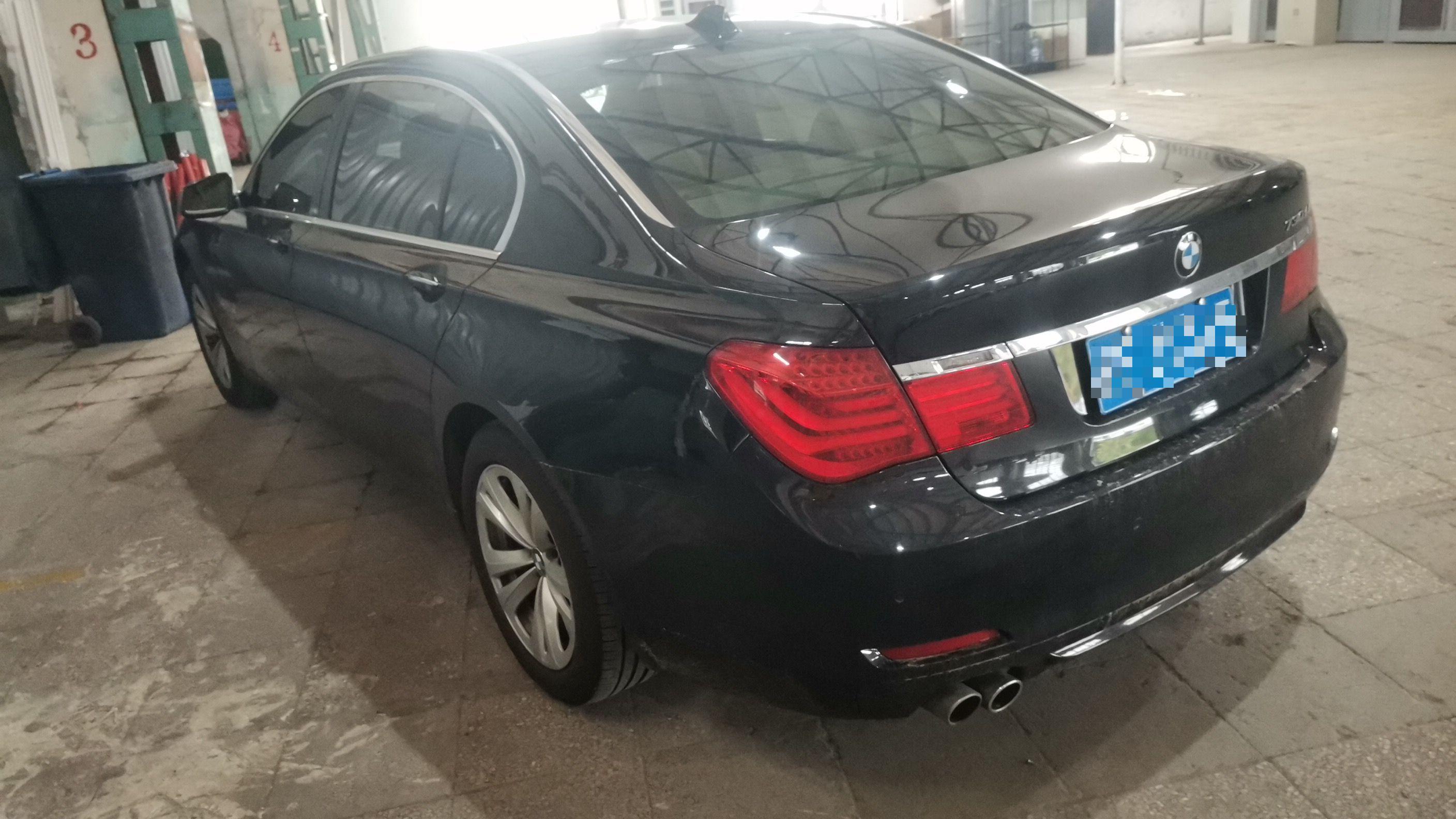 都过完年了再花10万买辆12年的宝马730图啥