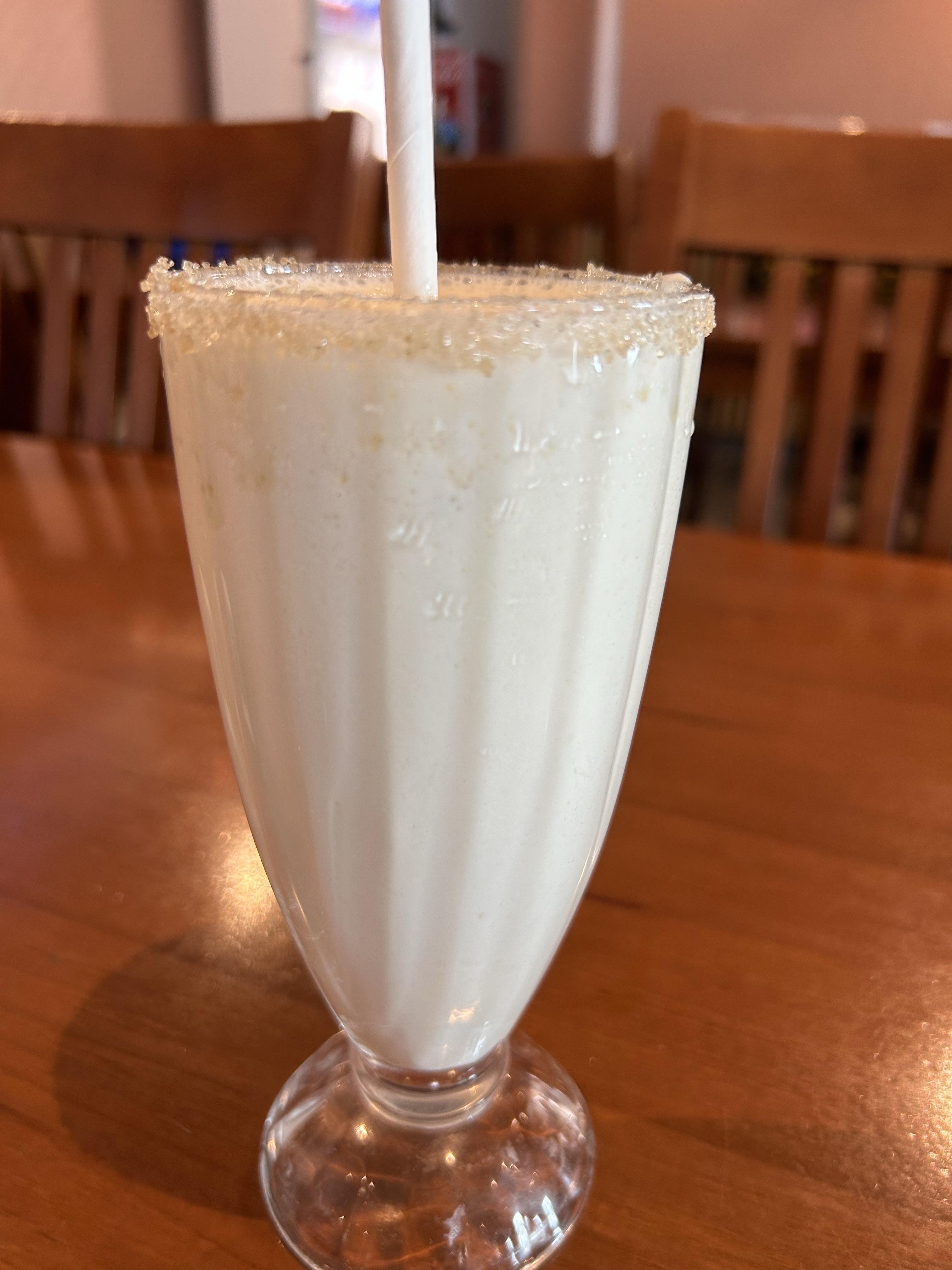 老王在南亚 的想法: 南亚的香蕉奶昔