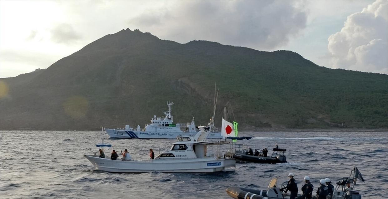 日本船只又闯钓鱼岛遭我海警依法驱离