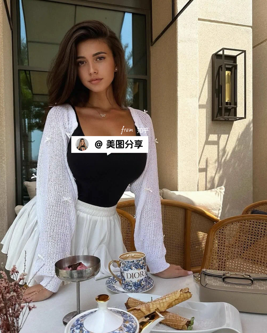美图分享 的想法 cristy ren俄罗斯灯系模特网红onlyfans创作者
