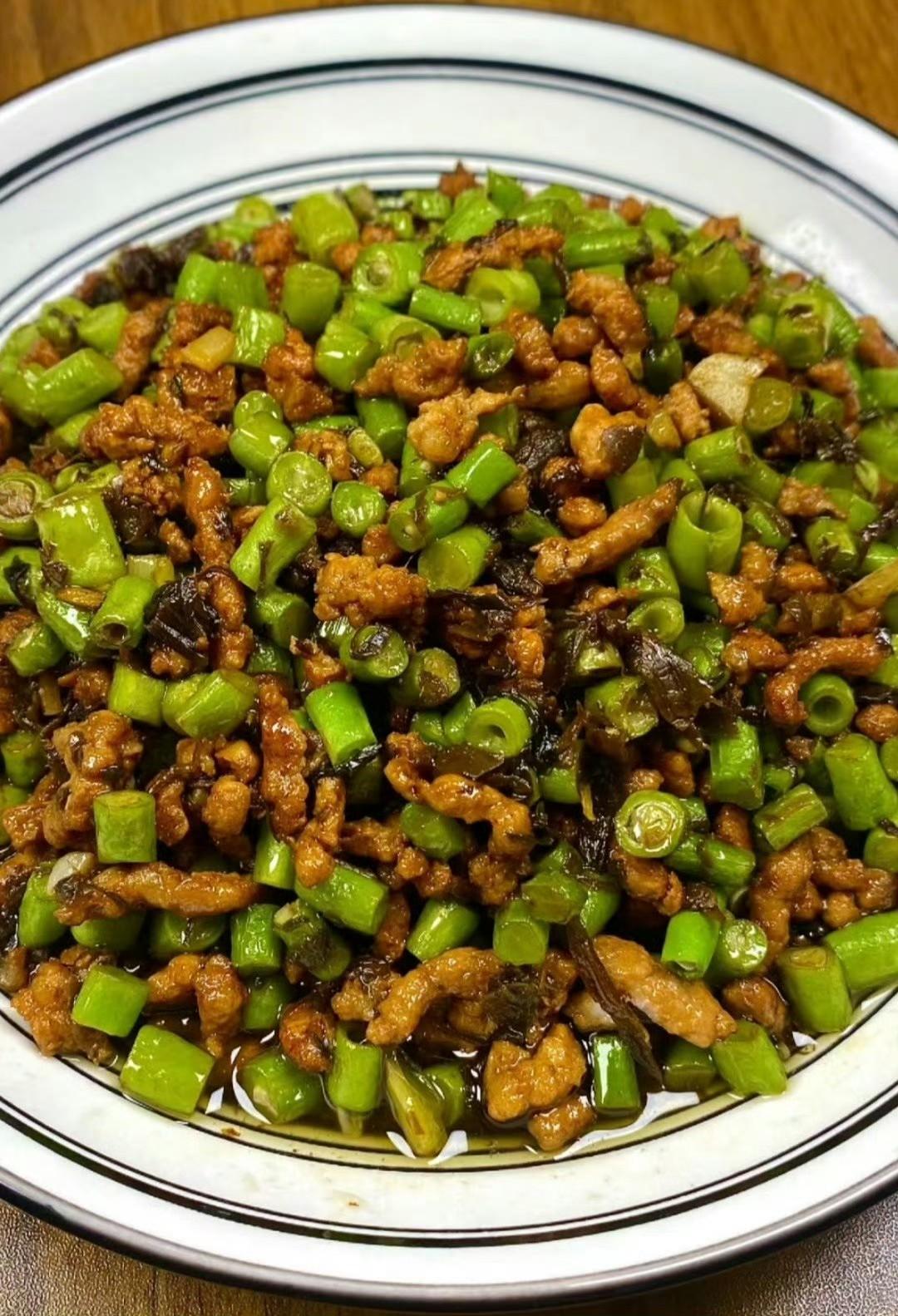 榄菜肉碎炒豆角