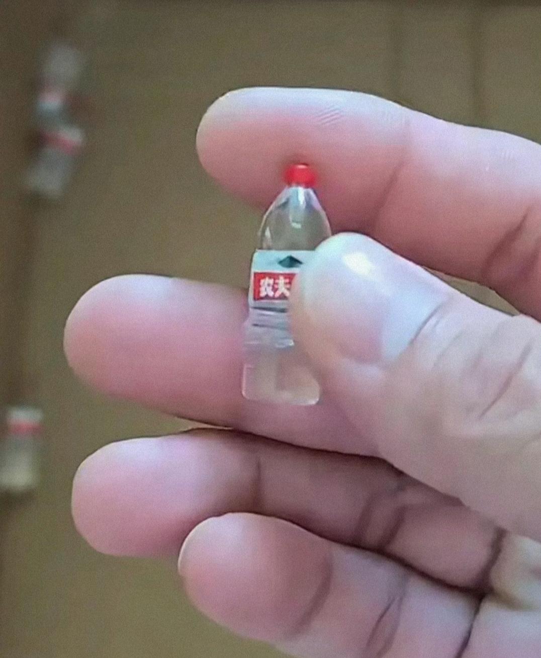 弗洛基磨人小怪 的想法: 迷你矿泉水 | 这段时间收到铺天盖地的电商