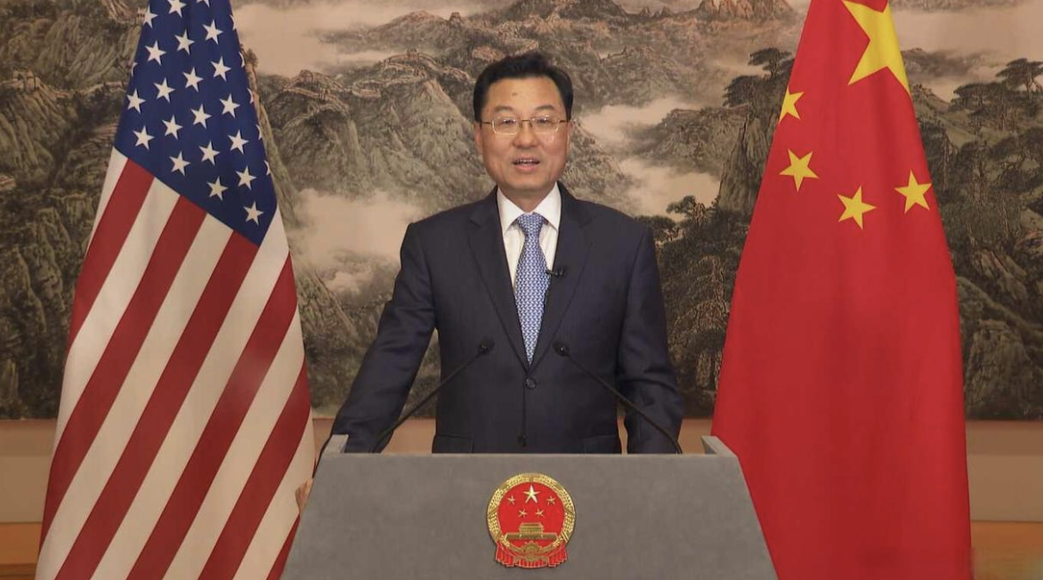 记者韩鹏 的想法: 有美媒记者"发现",雷蒙多访华,公开讲话竟没再提