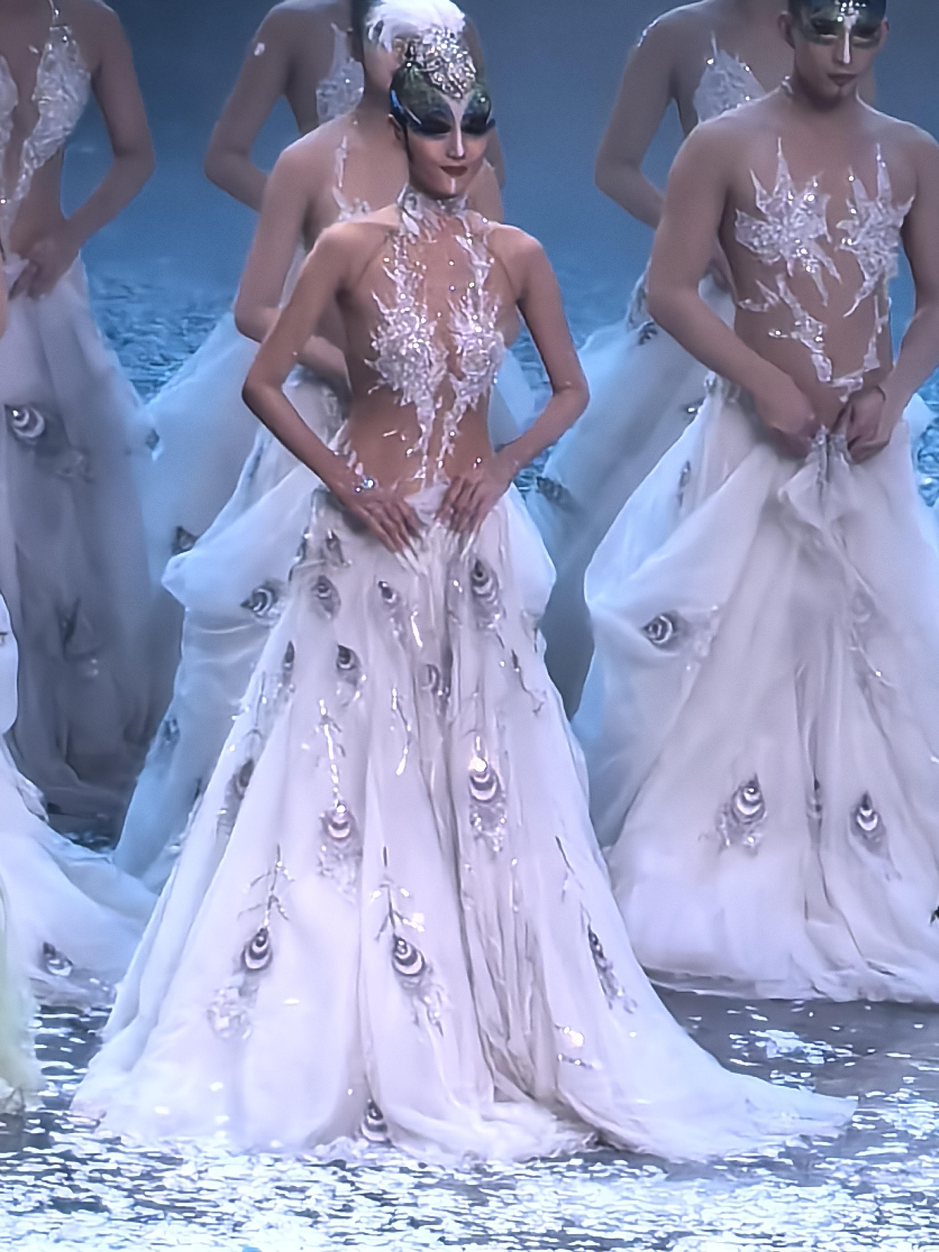 林森自有路 的想法: 孔雀公主