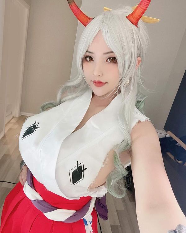 我用一一五看视界 的想法: Hana Bunny，又名 Hana Dinh / SquishUBunny 年龄： 32岁年轻出生日期：1990