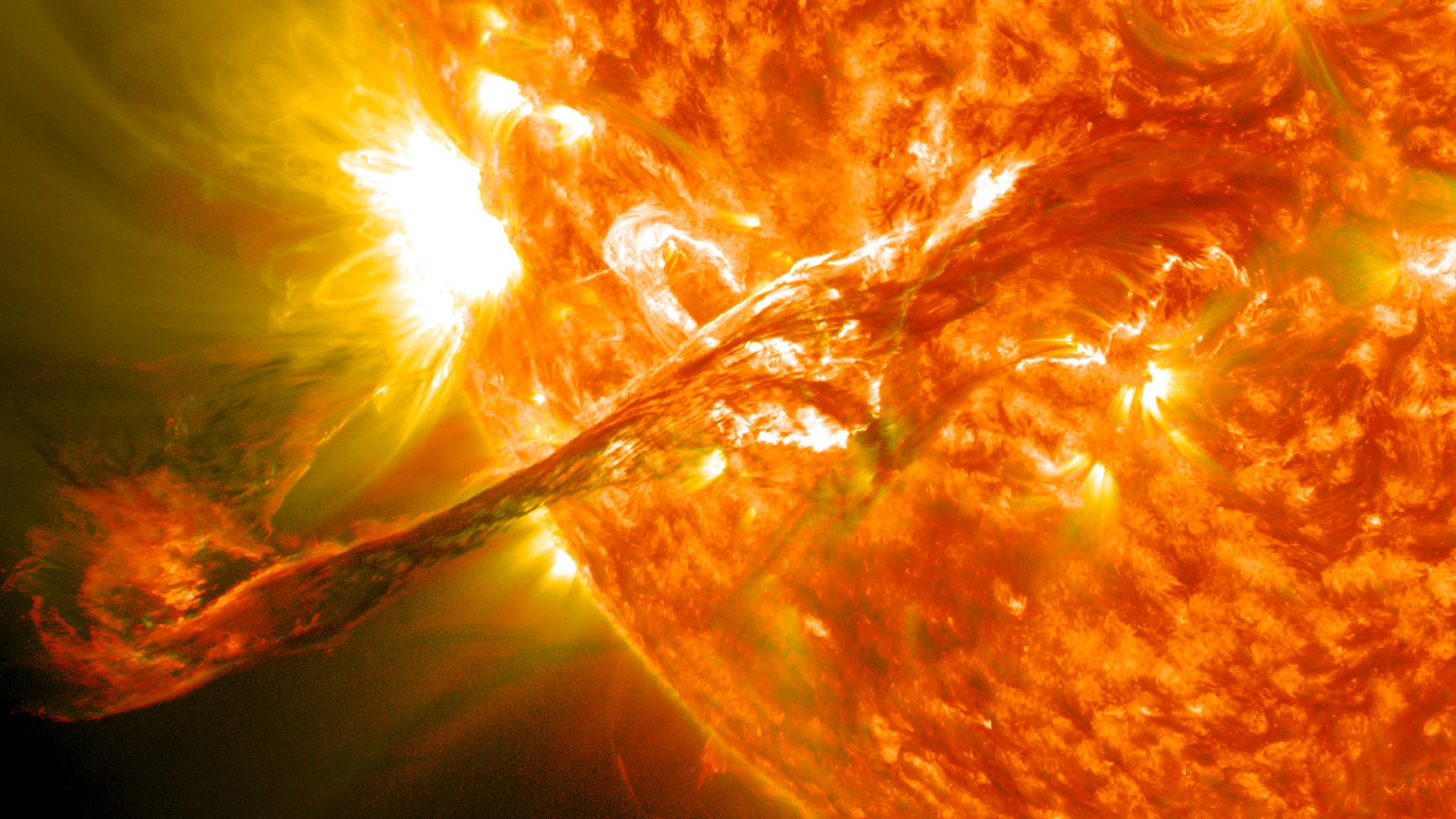 北影 的想法: 太阳耀斑·solar flare 