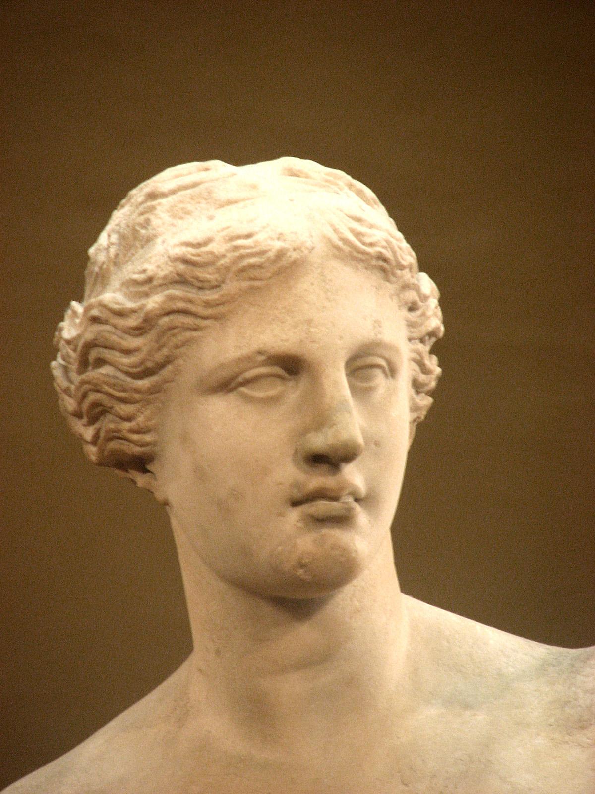2.典雅优美的古希腊雕塑-岭南美术出版社