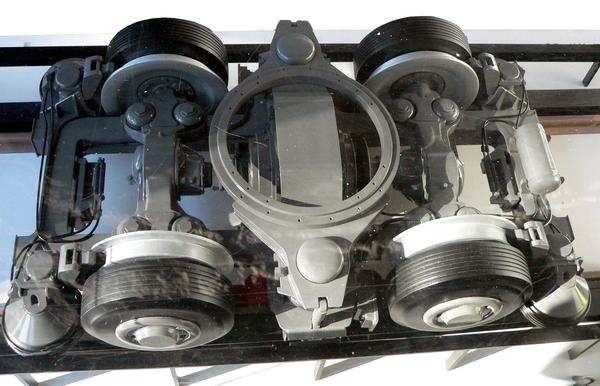 为什么巴黎有的地铁是橡胶轮胎?