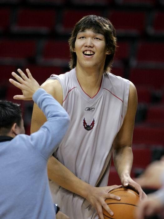 抛开整容,韩国人是不是确实比中日两国人要好看?